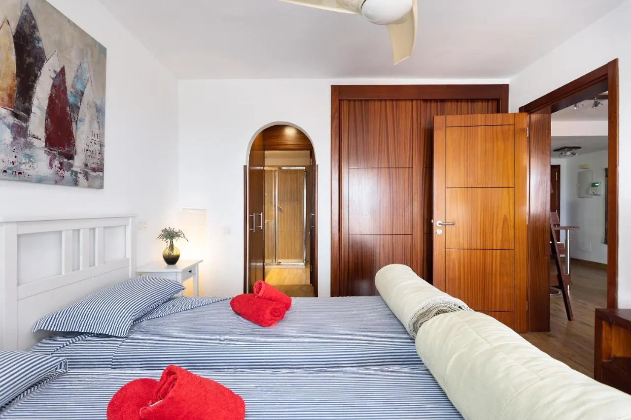 Daire Exclusive Penthouse Playa Las Vistas 4 Close To The Sea And Beach, Aircondition For A Fee, Wifi, Terrace, Heated Pool Playa de las Américas İspanya