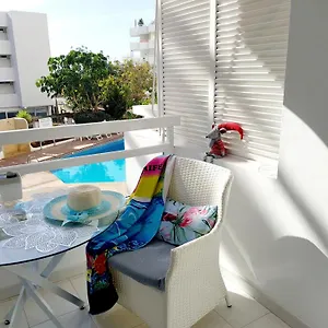 Under The Palm Apartment