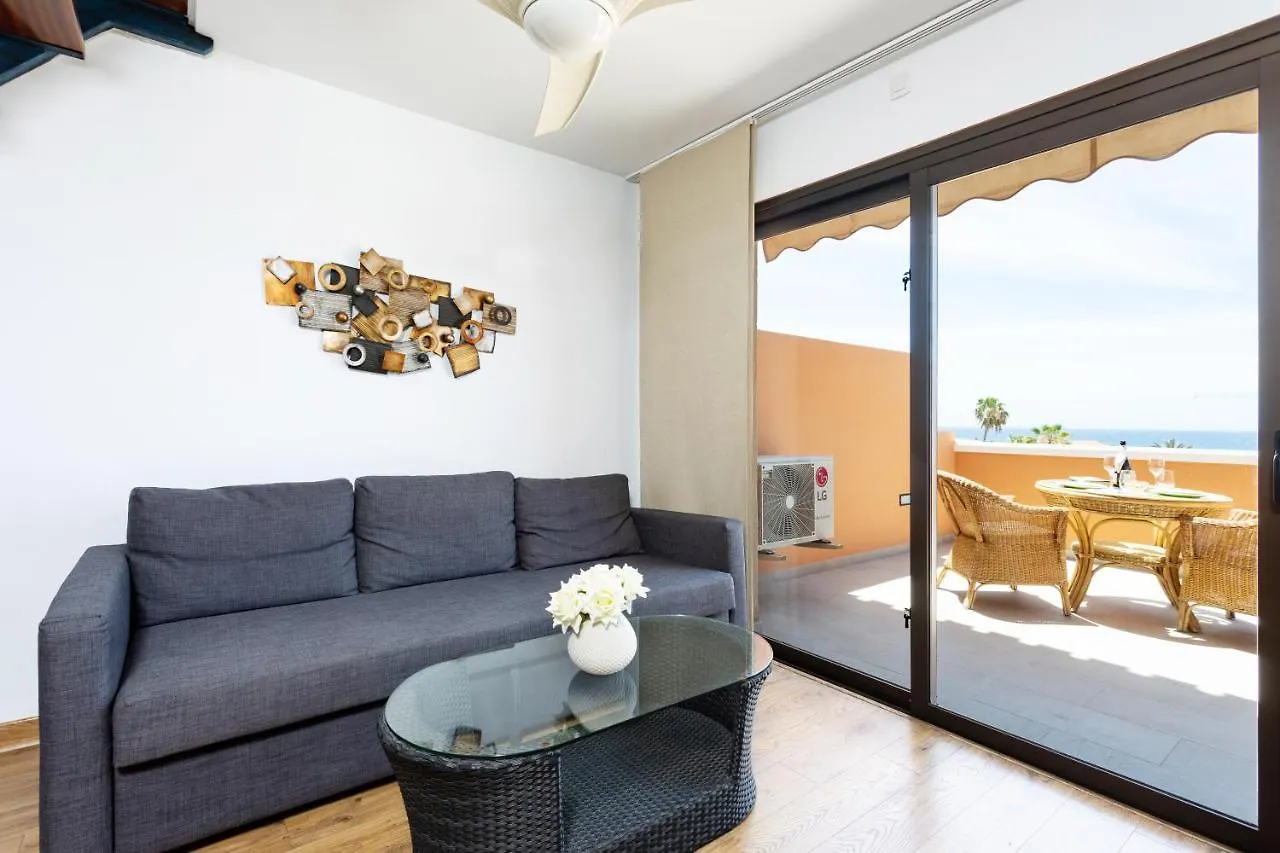 Exclusive Penthouse Playa Las Vistas 4 Close To The Sea And Beach, Aircondition For A Fee, Wifi, Terrace, Heated Pool プラヤ・デ・ラス・アメリカス